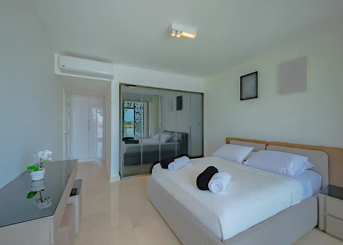 Ollystays - Seaview Mangroovy 3br, & Pool Access ! El Gouna * Hurghada